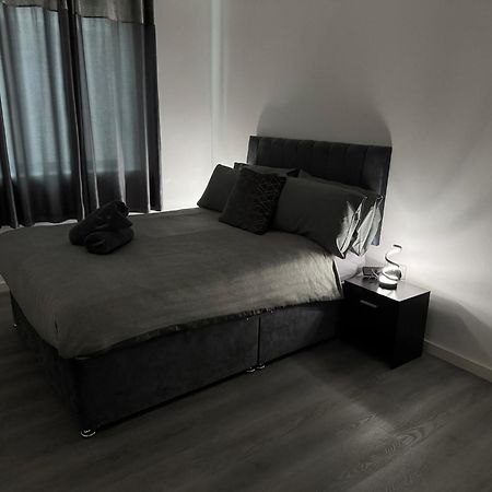 Modern Smart 2 Bedroom Apartment Central Манчестер Экстерьер фото