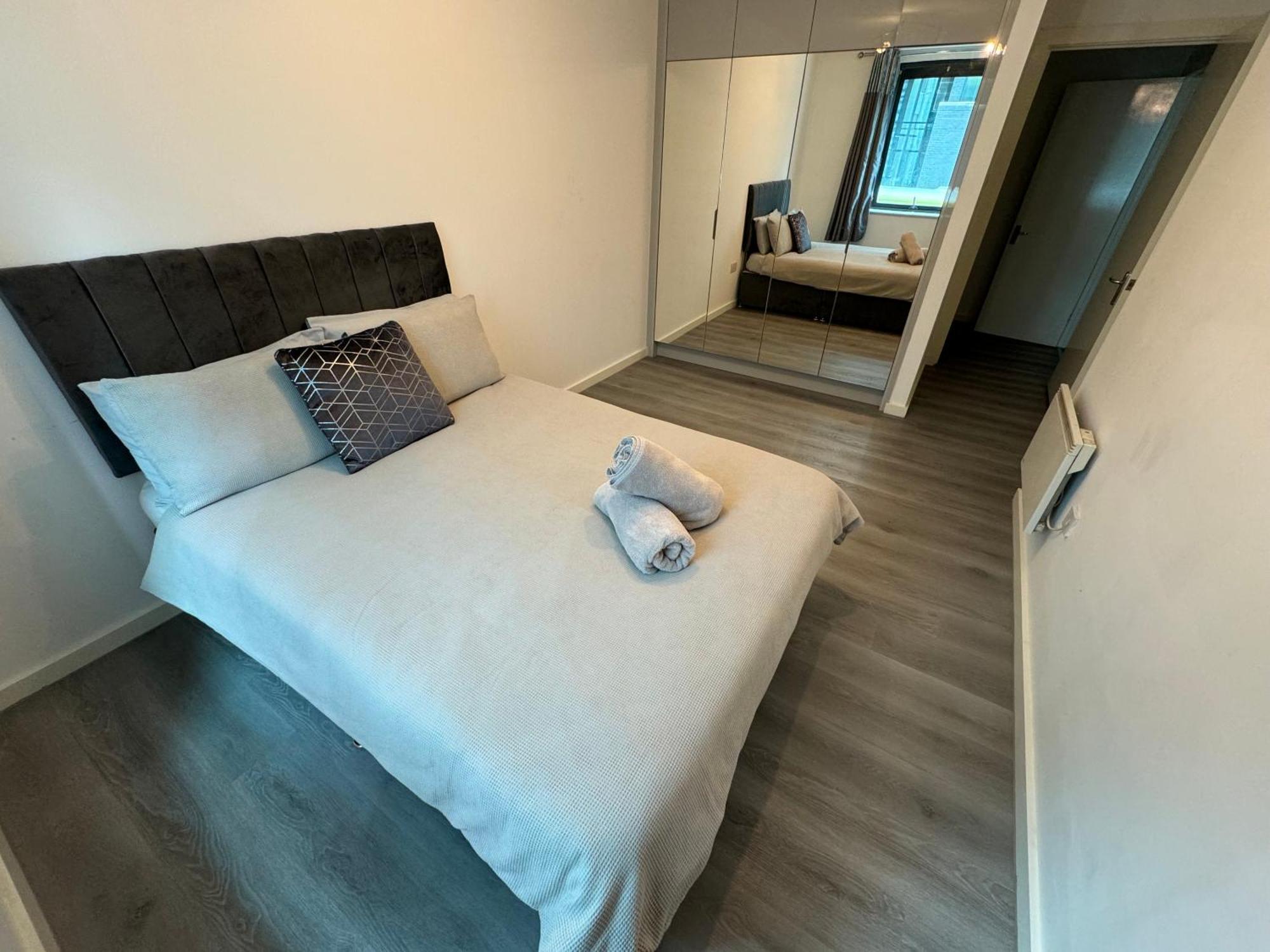 Modern Smart 2 Bedroom Apartment Central Манчестер Экстерьер фото