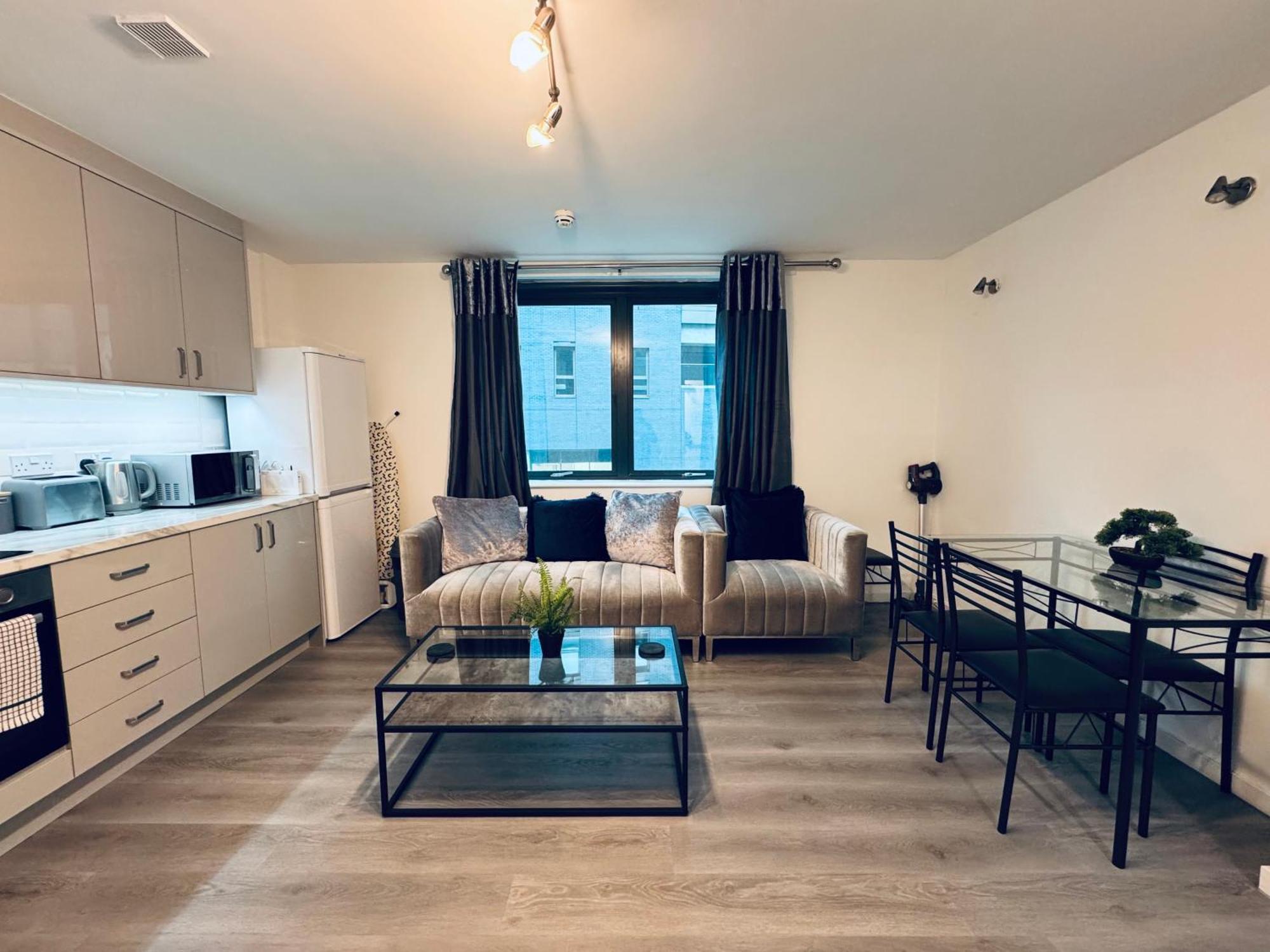 Modern Smart 2 Bedroom Apartment Central Манчестер Экстерьер фото